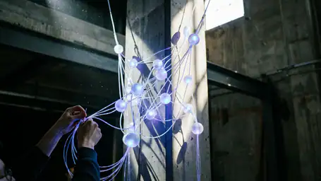 Messenger's Dynamic Shift: Adapting to Android and iOS Innovations header
