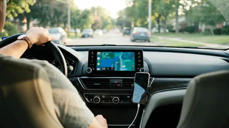 Android Autoは失敗した後に信頼できるか　接続と復旧を実車で検証 header