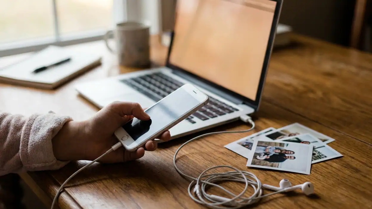 iTunes trên di động: Thư viện cũ giữa hệ sinh thái Apple mới header